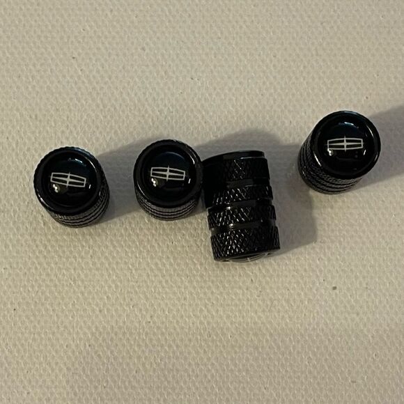 Lincoln Valve Stem Caps in Black Set of 4 NWT - Picture 1 of 4